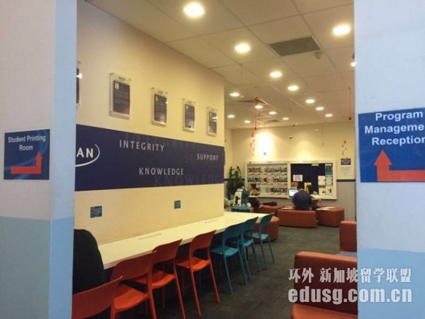 �¼�������ѧУ