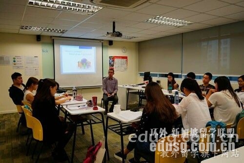 新加坡科廷科技大学小班教学