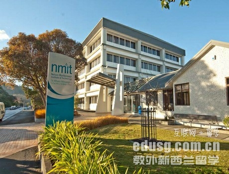 ���ɭ����ѧԺ����