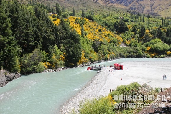 奥克兰著名的大学