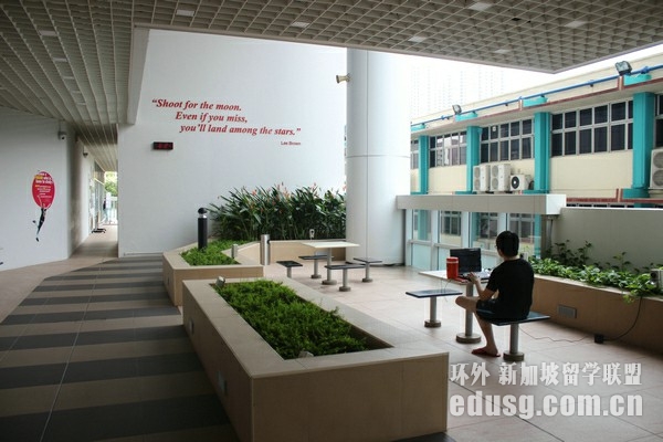 �����Ͽɵ��¼��´�ѧ����Щ