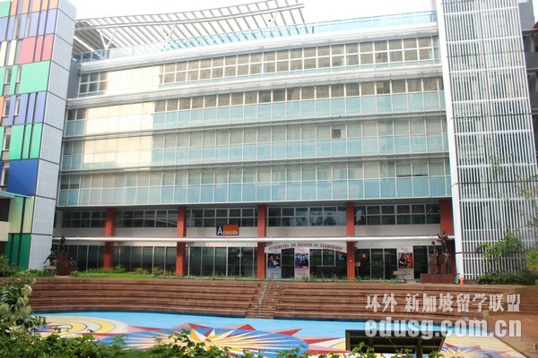 �¼����ϴ�ѧ��ҵǰ��