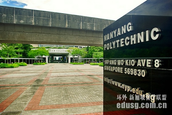 �尲����ѧԺ�����������ĸ���