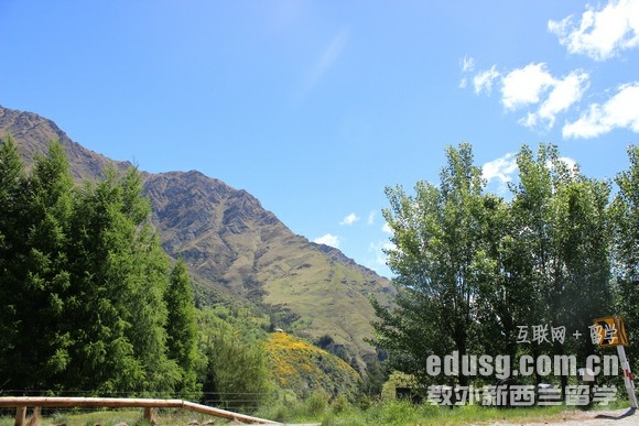 ������ais����ѧԺ