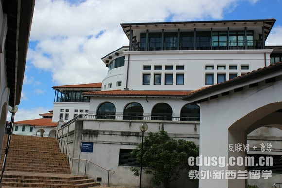 梅西大学相当于几本