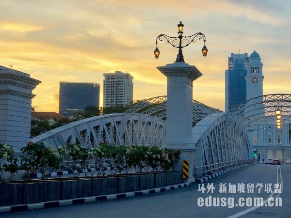 �¼��´�ѧ����