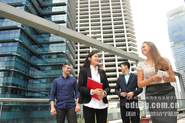 �׶���ҵ����ѧԺ�¼���У��������������߼���ר�γ�