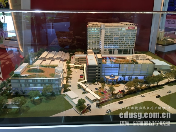 �¼��¹�����չѧԺ���ݿ�ѧ����ҵ����˶ʿ