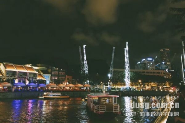 ����2�������¼���˽��ѧУ�о���