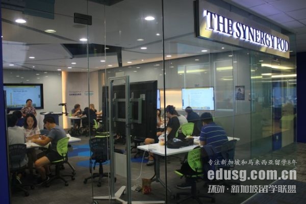 �¼���ѧУ�о���