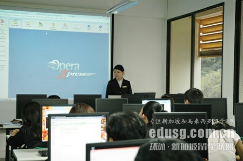 �¼�����������ѧ�л���ѧרҵ