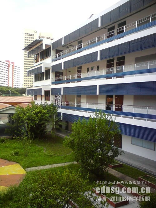 �¼���ѧУ�Ƶ��������