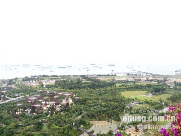 �¼����н���רҵ�Ĵ�ѧ