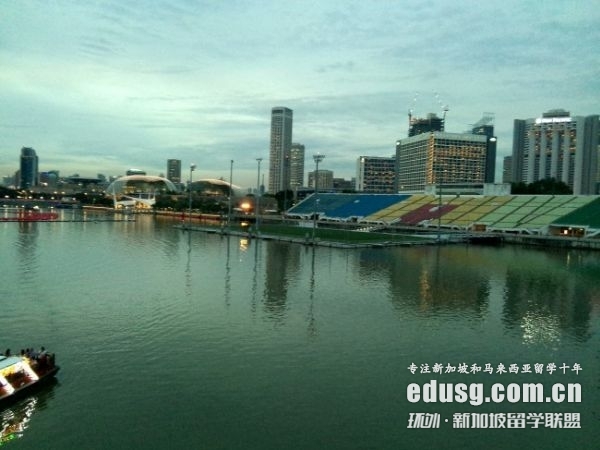 �¼��¸�ѧУ2022��ѧʱ��