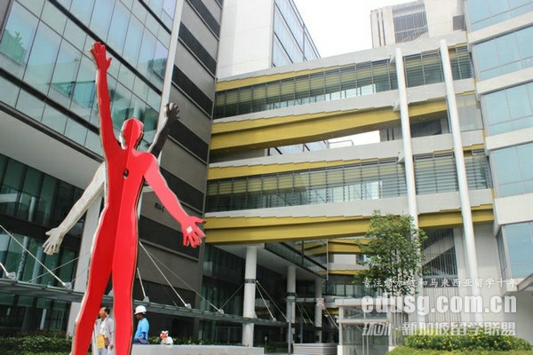 新加坡商学院华威大学认证