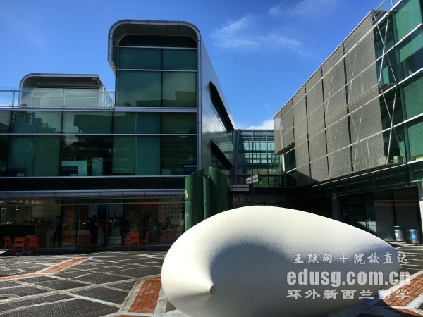 �����ά�����Ǵ�ѧһ�����