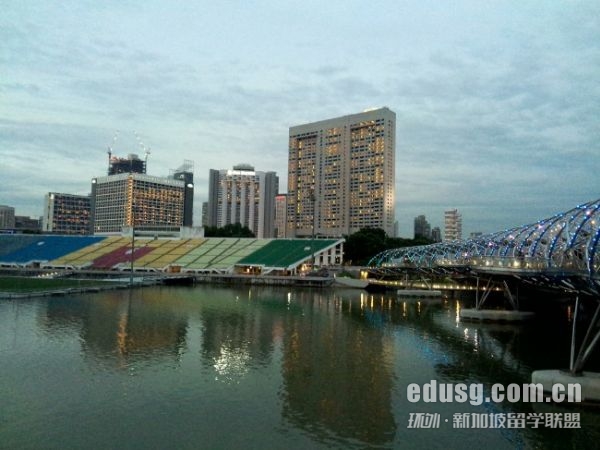 �¼�����ѧ��Ӫ��ѧרҵ�ķ���