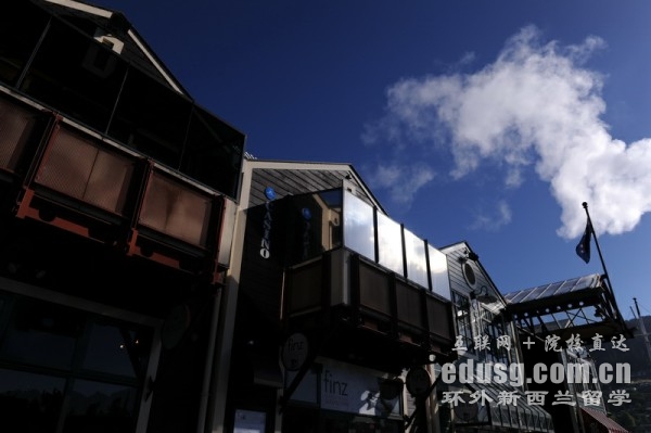 ����������רҵ��ѧѧ��