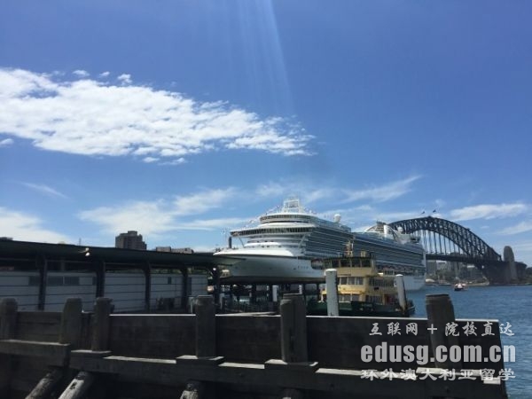 �Ĵ�������ѧ��˼