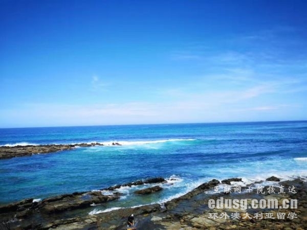 �Ĵ�����ī����ѧУ