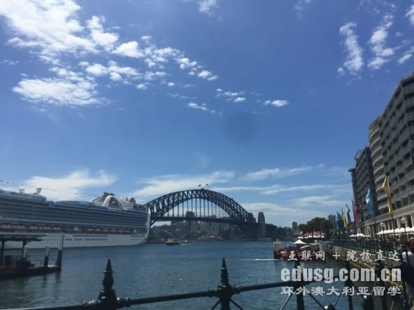 �Ĵ�����Ŧ������ѧ