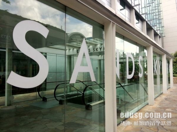 �¼���mdis���ڴ�ýרҵ����