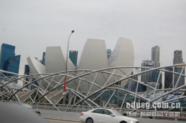 新加坡南洋理工大学传播学费用